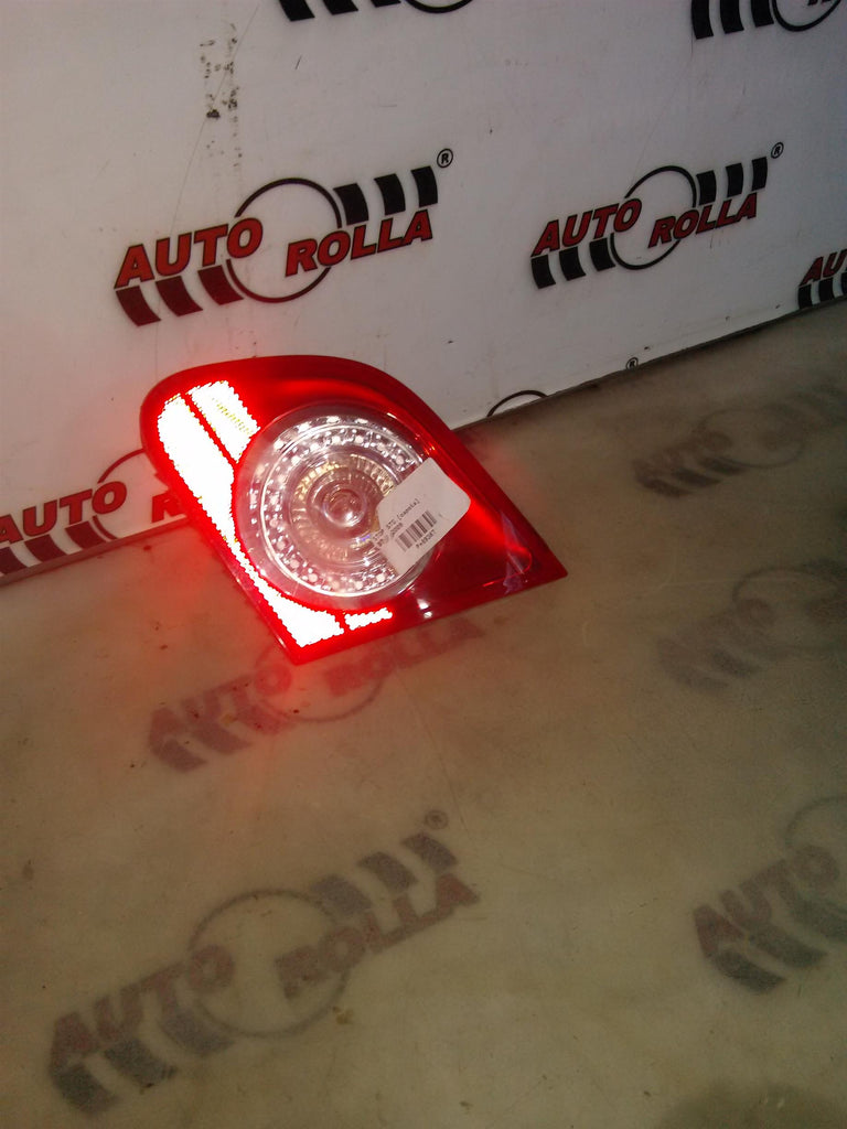 stop stanga capota Volkswagen Passat B6, an 2009