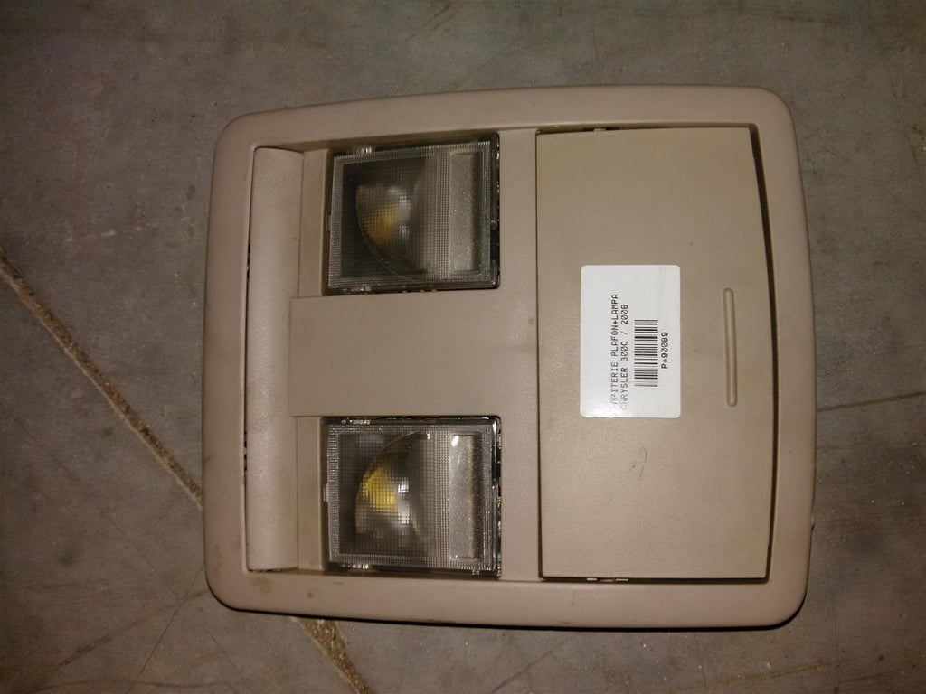 tapiterie plafon si lampa Chrysler 300C, an 2006