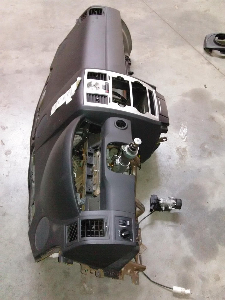 cadru metalic bord Chrysler 300C, an 2006