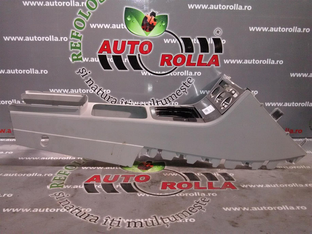 consola intre scaune Volkswagen Passat B6, an 2008