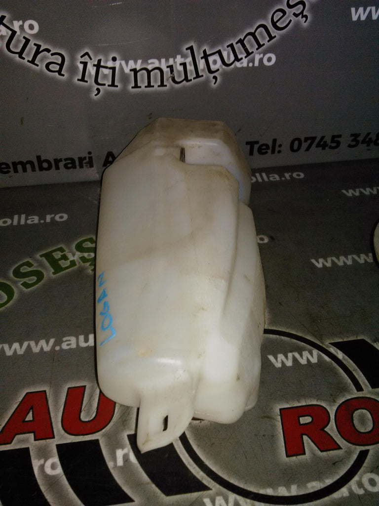 vas stropitor parbriz Dacia Logan
