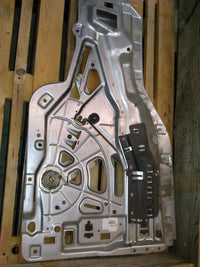 macara usa dreapta fata MAN TG, an 2003