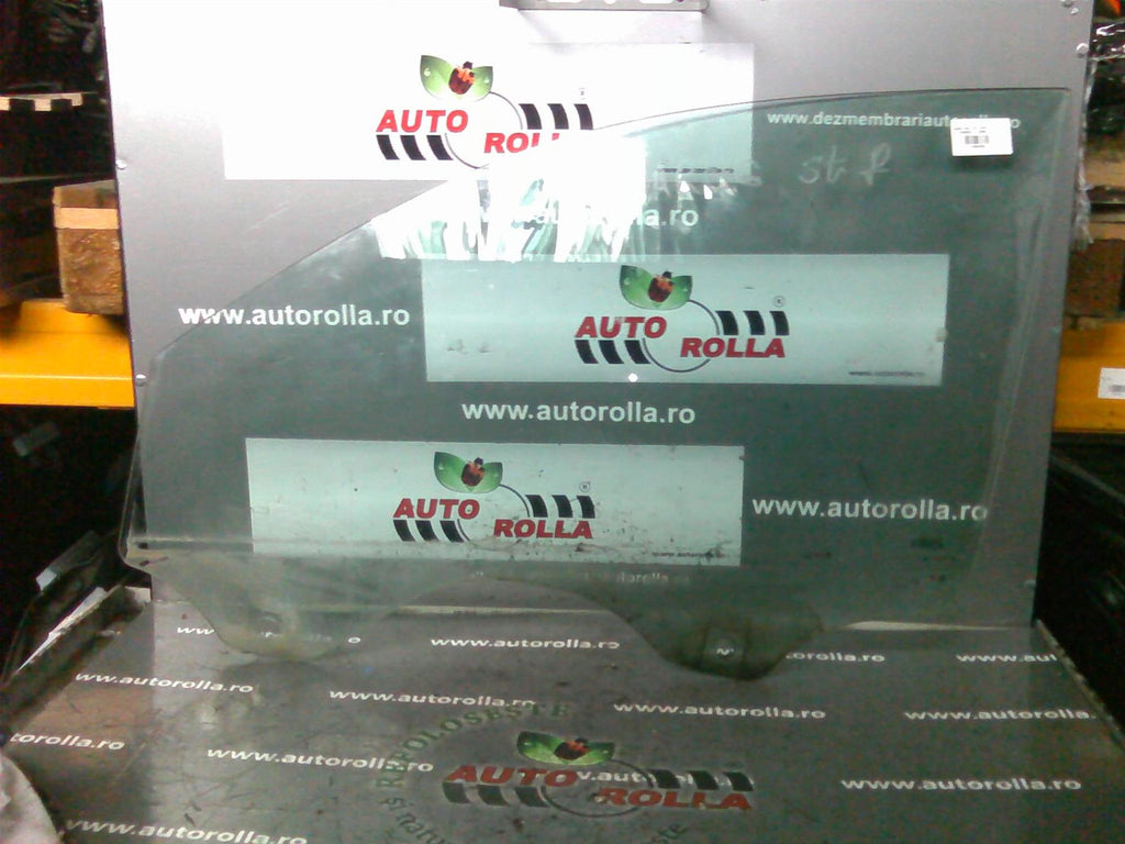 geam usa stanga fata Volkswagen Touareg, an 2006