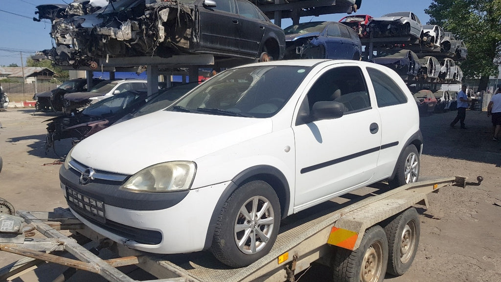 Dezmembrari Opel Corsa 1.0S, an 2001