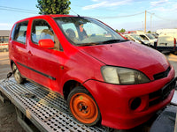 Dezmembrari Daihatsu YRV 1.3S, 2000