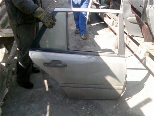 usa dreapta spate completa Mercedes Cclass W202