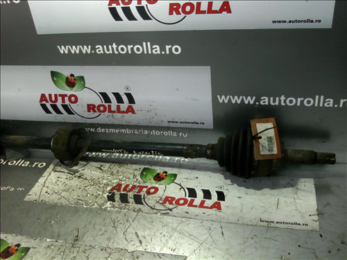 planetara dreapta fata Toyota Avensis