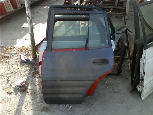 usa stanga spate coltar Toyota Rav 4