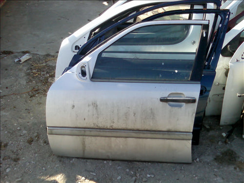 usa stanga fata completa Mercedes Eclass W210