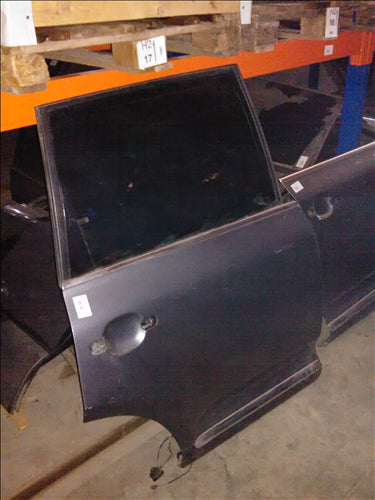 usa dreapta spate completa Volkswagen Touareg an 2005