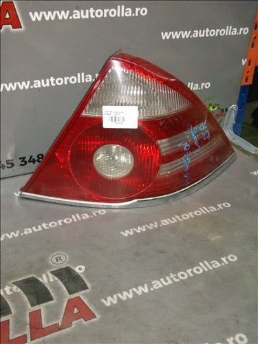 stop dreapta berlina Ford Mondeo an 2005