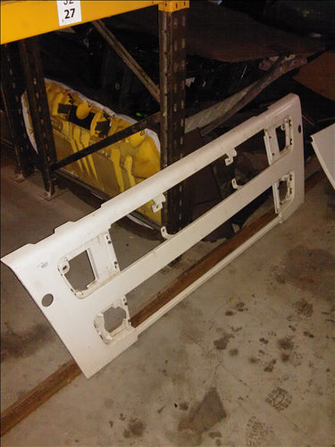 masca fata Volvo FH12 an 2005