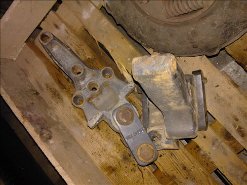 suporti spate cabina 2 buc Volvo FM12 an 2008