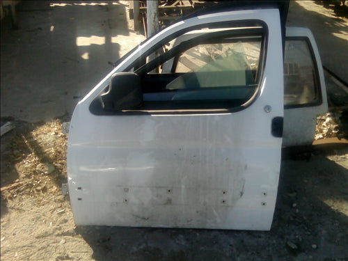 usa stanga fata completa Peugeot Partner an 2004