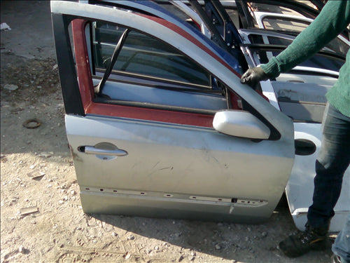 usa dreapta fata completa Renault Laguna 2