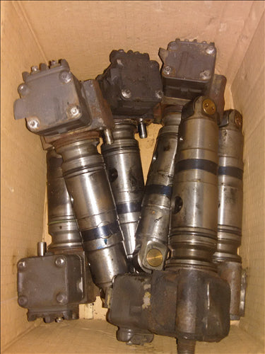 Injectoare pompe 5 bucati Mercedes Atego  1823, an 2006