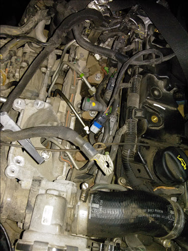 rampa injectoare Citroen C5 1.6HDI an 2012