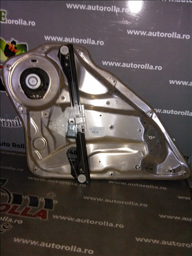 macara electrica dreapta spate Mercedes Cclass W204 an 2009