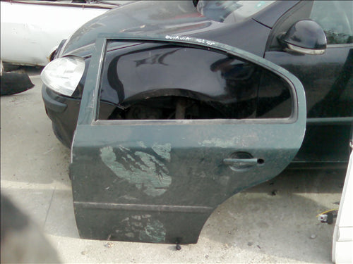 usa stanga spate goala Skoda Octavia 1