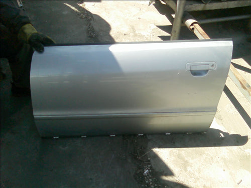 fata usa stanga fata Audi A4 an 1998