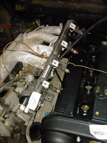 injectoare set si rampa Ford Fiesta 1.4S, an 2010