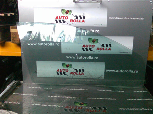 geam usa dreapta fata Skoda Superb, an 2011