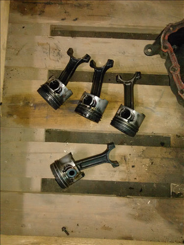 pistoane set Dacia Logan 1.5DCI, an 2008