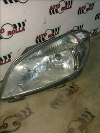 far stanga Skoda Fabia 2