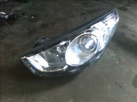 far stanga Hyundai IX35 an 2010