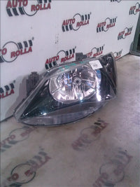 far stanga Seat Ibiza, an 2013