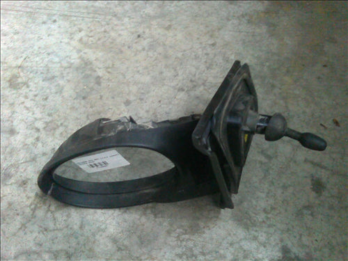 oglinda stanga mecanica fara capac Toyota Aygo