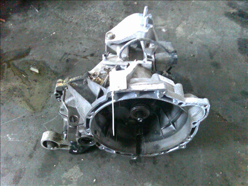 cutie viteze mecanica si rulment Ford Fiesta 1.4S an 2010