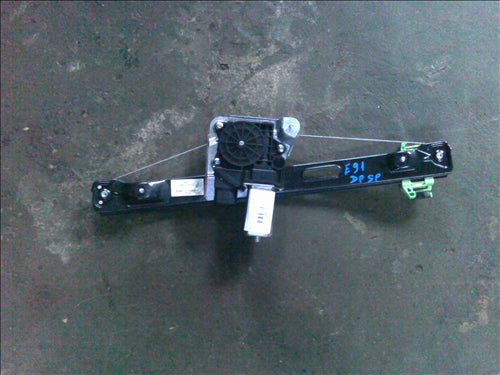 macara electrica usa dreapta spate BMW E91 an 2010