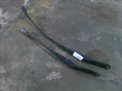 brate stergator parbriz Ford Fiesta, an 2010