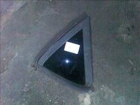 Geam coltar caroserie dreapta spate Ford Fiesta an 2010