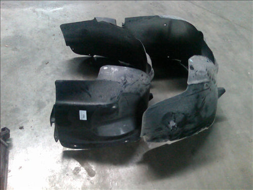 aparatori noroi fata stanga+dreapta Volkswagen Amarok, an 2010