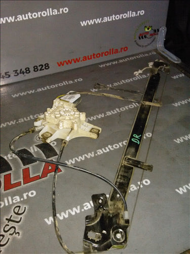 motoras macara usa dreapta fata Iveco Trakker