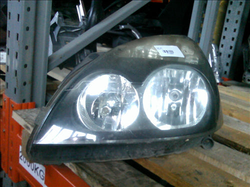 far stanga Renault Clio 2 an 2007