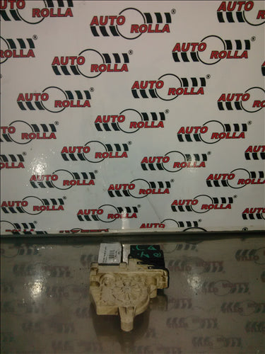 motoras macara dreapta spate Skoda Octavia 1