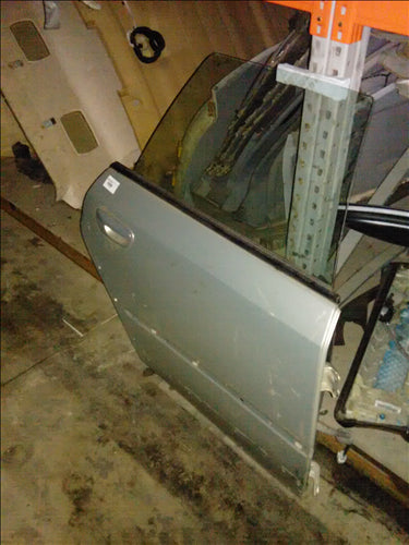 usa dreapta spate fara cremaliera Subaru Outback