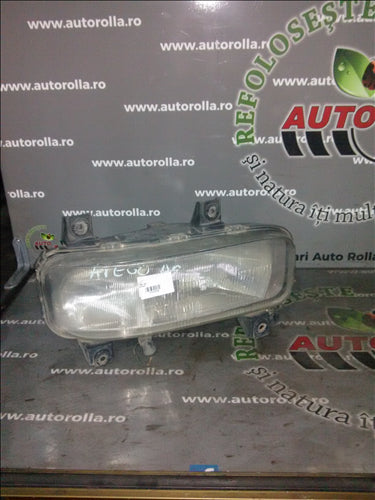 far dreapta Mercedes Atego