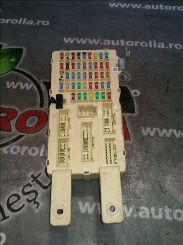 tablou sigurante sub bord Hyundai Santa Fe 2.2CRDI an 2010 automata