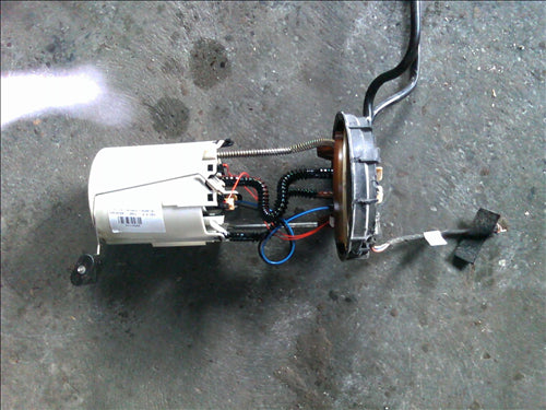 pompa motorina si litrometru Mercedes Sprinter 2.2CDI an 2011