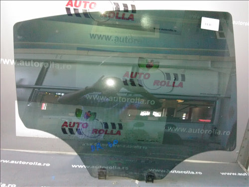 geam usa dreapta spate Peugeot 208 an 2015