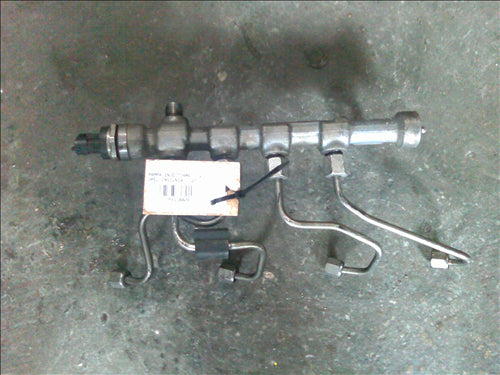 rampa injectoare Opel Insignia 2.0D an 2012