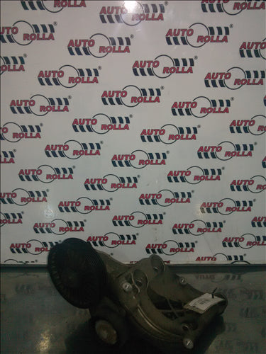 suport compresor ac Opel Insignia 2.0D, an 2012