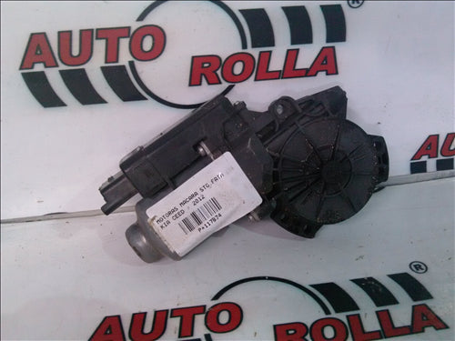 motoras macara stanga fata Kia Ceed, an 2012