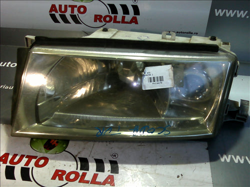 far stanga Skoda Octavia 1