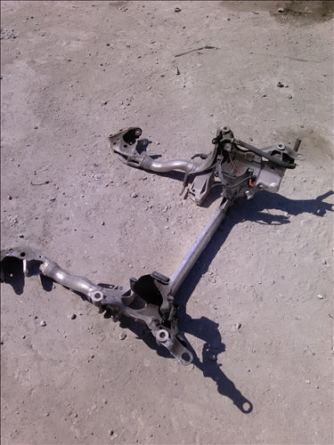 punte fata goala Audi Q5, an 2010