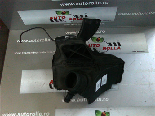 carcasa filtru aer Audi Q5 2.0TDI an 2010